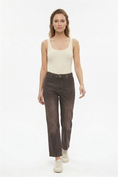 Kahve Çımalı Yıkamalı Jean 1302