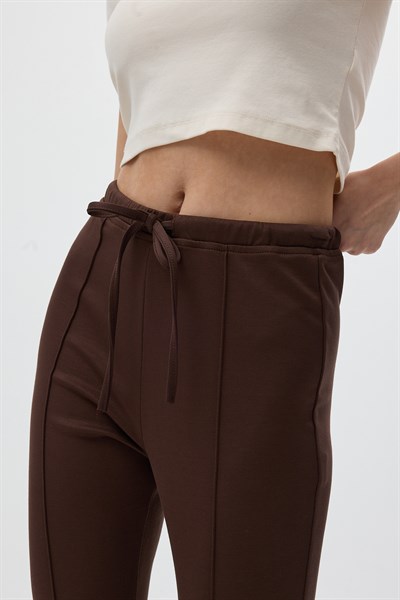 Kahverengi Geniş Paça Beli Bağcıklı Kadın Pantolon 8246A