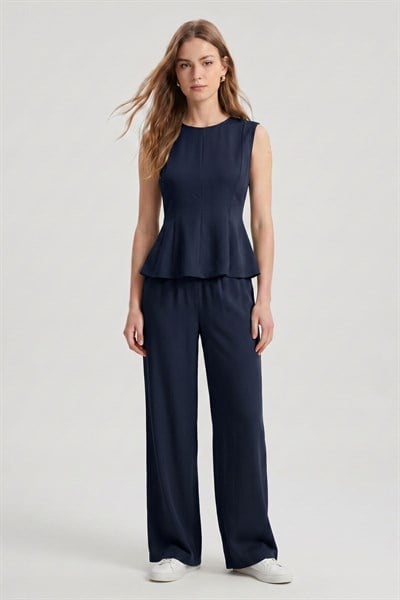 Laci Sıfır Kol Peplum Bluz Bol Paça Pantolon Takım 18007