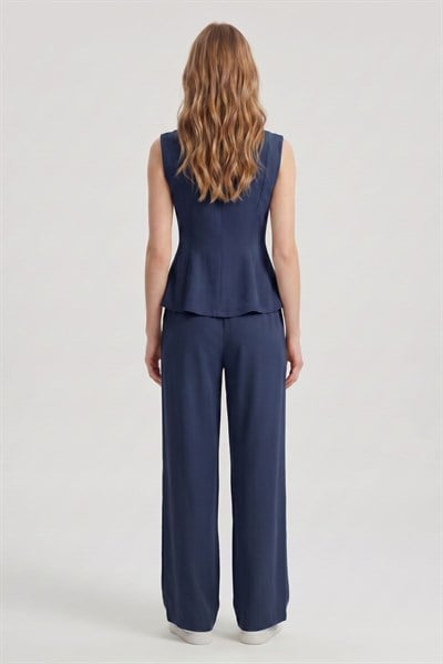 Laci Sıfır Kol Peplum Bluz Bol Paça Pantolon Takım 18007
