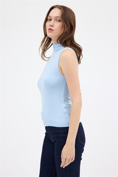 Mavi Kadın Kolsuz Yüksek Yaka Body 8155A