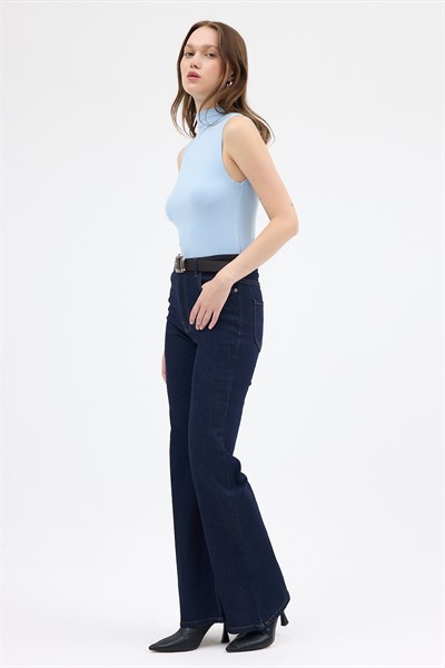 Mavi Kadın Kolsuz Yüksek Yaka Body 8155A
