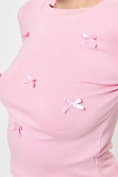Pembe Bisiklet Yaka Kurdele Aplike Detaylı Kadın Crop Body 8264A