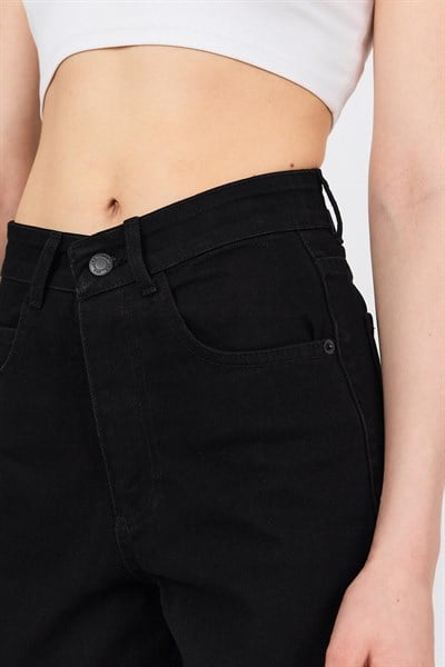 Siyah Arka Kemer Tokalı Yüksek Bel Jean 11137