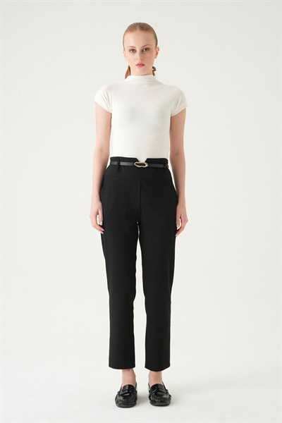 Siyah Bel V Kesim Kemerli Pantolon 8404A