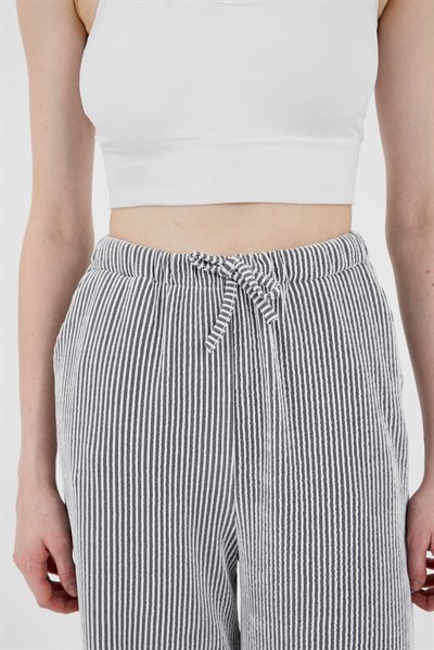 Siyah Beli Lastikli Çizgili Geniş Paça Dokuma Pantolon 4098