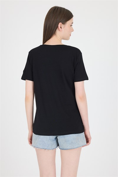 Siyah Kabartma Yazılı Relaxed Fit Tişört 25209