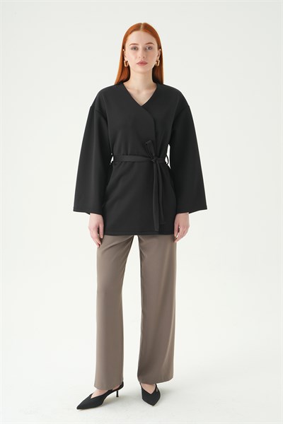 Siyah Kuşaklı Geniş Kol Kimono 3068A