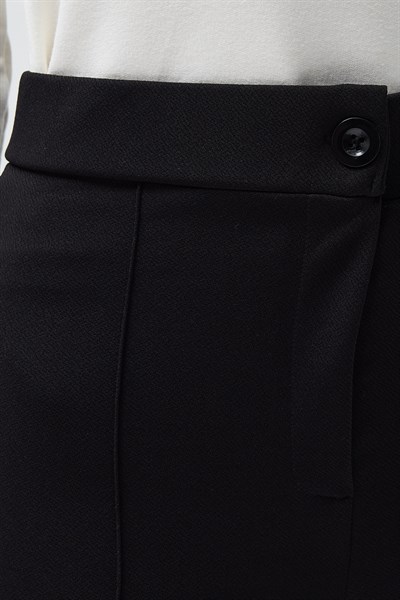 Siyah Straight/Düz Kesim Yüksek Bel Nervür Dikişli Örme Pantolon TCR-6873A