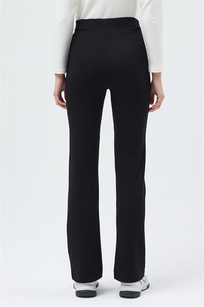Siyah Straight/Düz Kesim Yüksek Bel Nervür Dikişli Örme Pantolon TCR-6873A