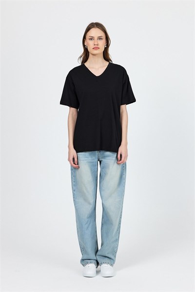 Siyah V Yaka %100 Pamuk Comfort Fit Tişört 2143M