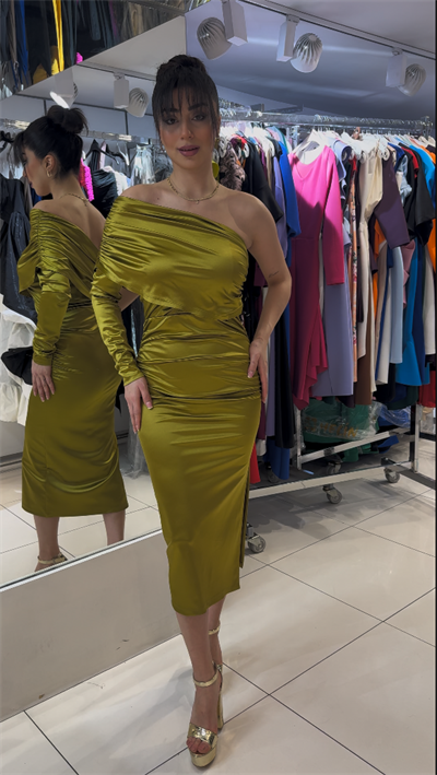 Degaje yaka büzgülü bodycon gece elbisesi