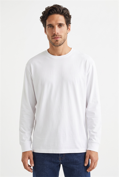 Noir Essential Long Sleeve Tee
