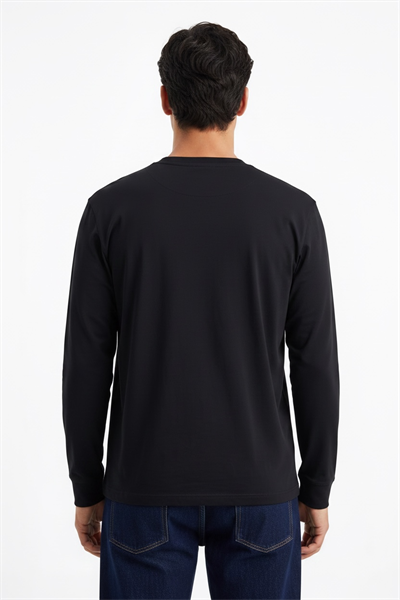 Noir Essential Long Sleeve Tee