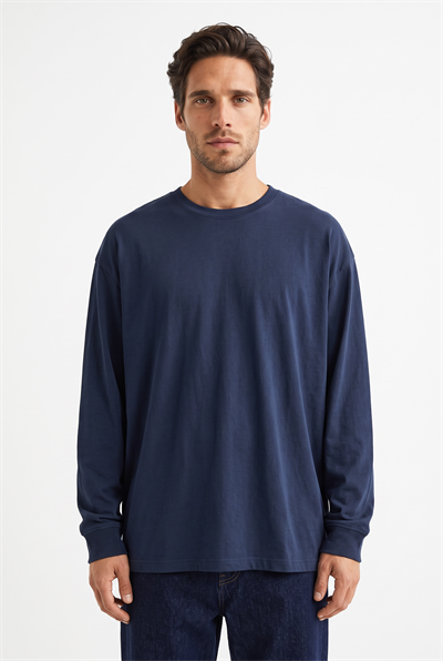 Noir Essential Long Sleeve Tee
