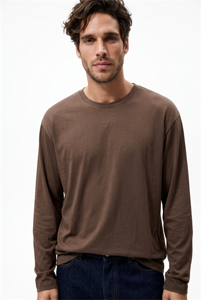 Noir Essential Long Sleeve Tee