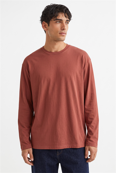 Noir Essential Long Sleeve Tee
