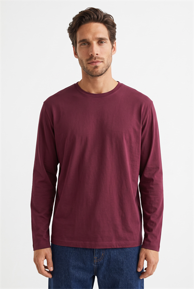 Noir Essential Long Sleeve Tee