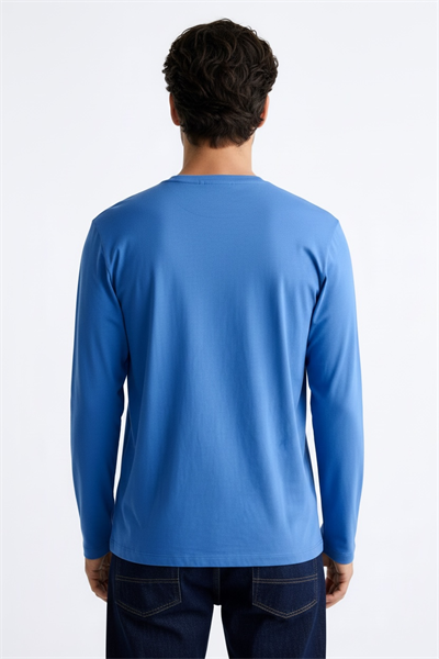 Noir Essential Long Sleeve Tee