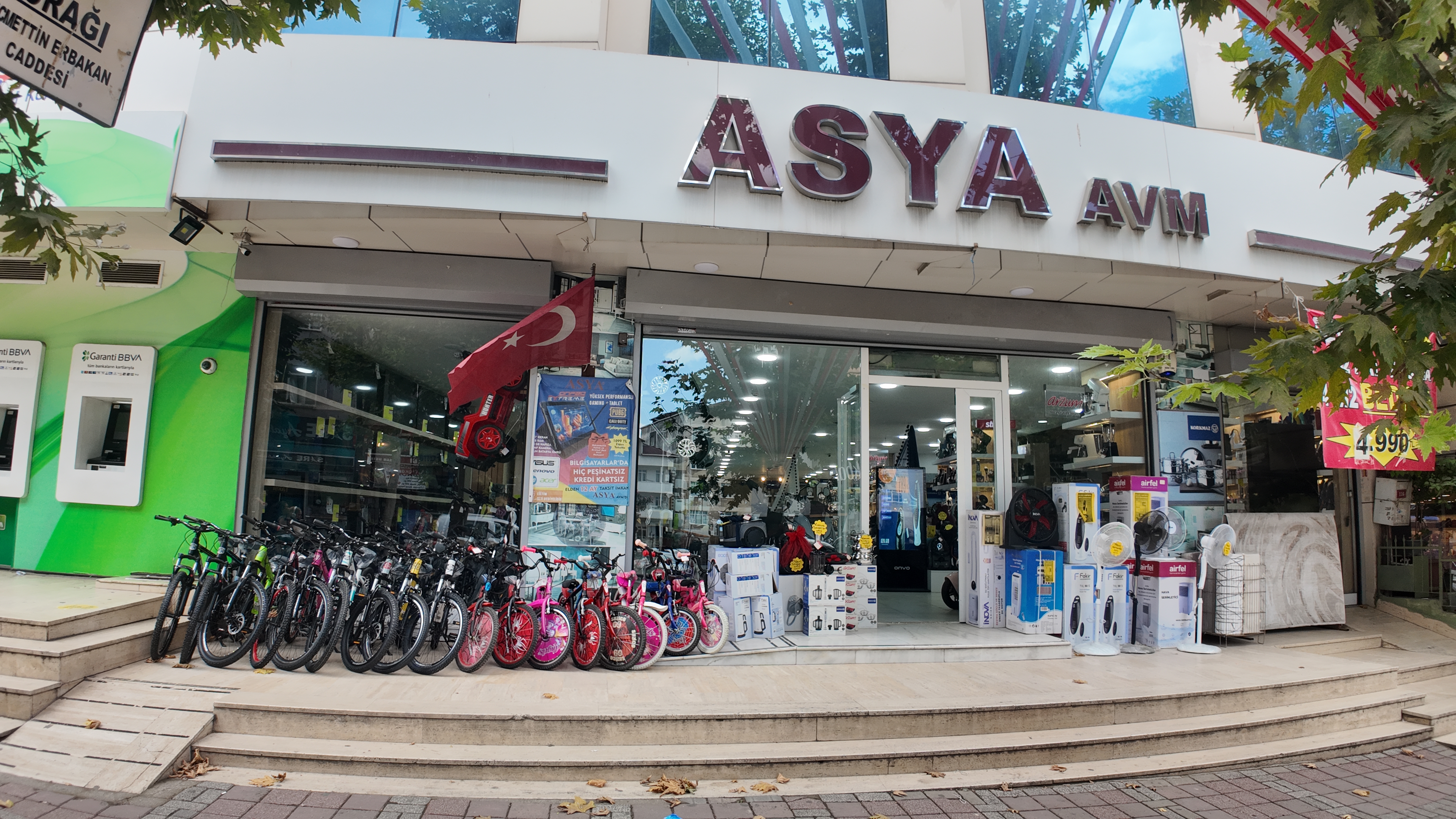 Esenyalı Mağaza