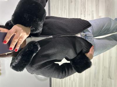 PELUŞ DETAYLI TRİKO HIRKA
