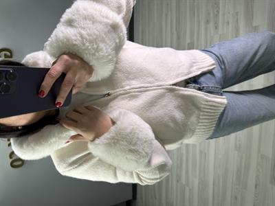 PELUŞ DETAYLI TRİKO HIRKA