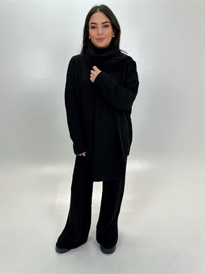 SİYAH ATKILI MARKA MODEL PANTOLON TRİKO TAKIM
