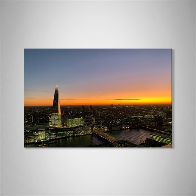 Londra – Modern Şehir Işıkları ile Gün Batımının Kusursuz Buluşması