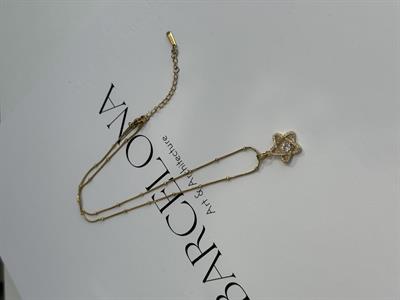 Dorika Zincirli-Çelik Kaplama Paslanmaz Yıldız Kolye Gold