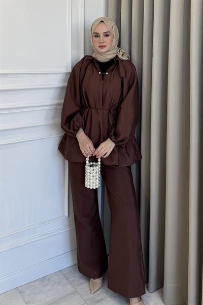 İnci İğneli Belden Bağlamalı Pantolon Takım Açık Kahve