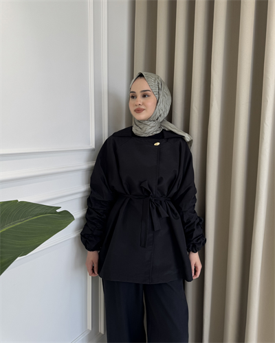 Kol ve Sırt Büzgülü Ceket Siyah