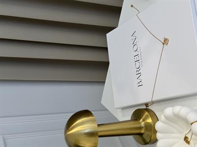 Zirkon Taş Detaylı Gold Paslanmaz Çelik Kolye-Kanatlı Kalp Gold