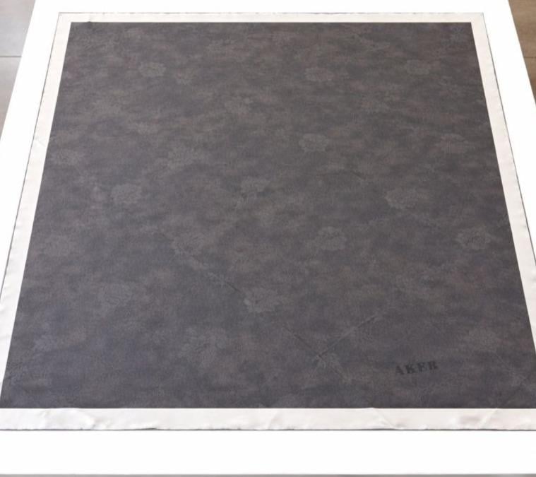 Aker Az Hatalı Sura İpek Jakar Eşarp IST 03238 Kahverengi Simli Lale Desen