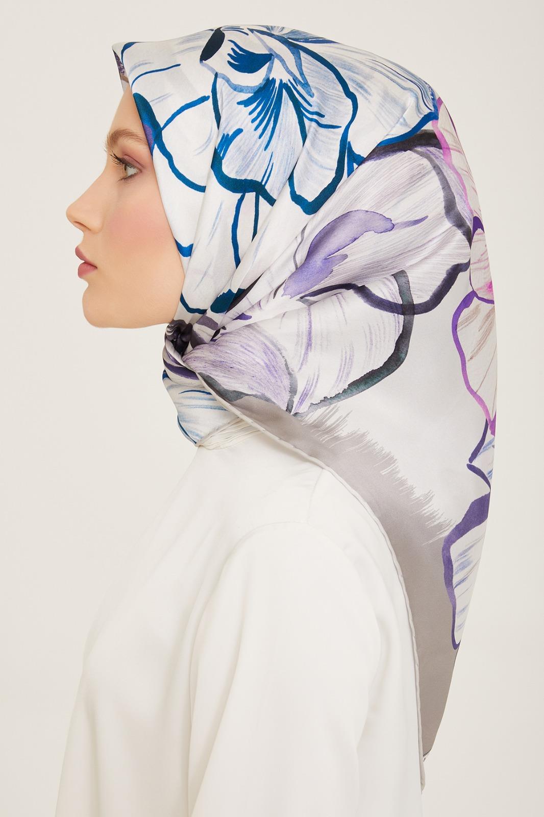 Armine Gri Çiçek Motifli İpek Tivil Eşarp Elegant dokunuş Elegance Collection