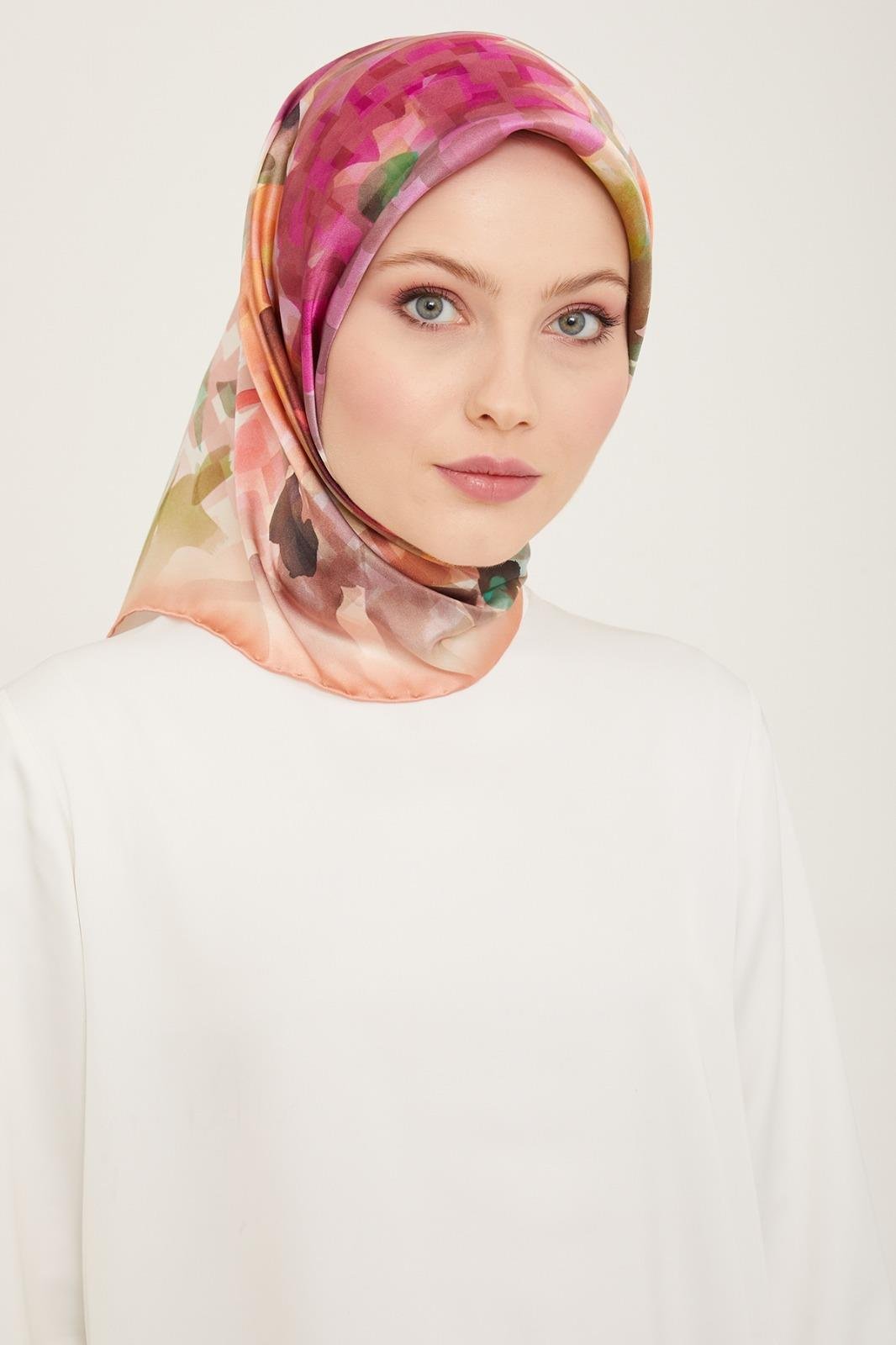 Armine Pudra Çiçekli Batik Tivil İpek Eşarp Moda Aksesuarlı