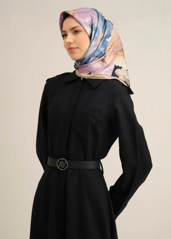Armine Sura İpek Eşarp 9318-05 Lacivert Karışık Desen 