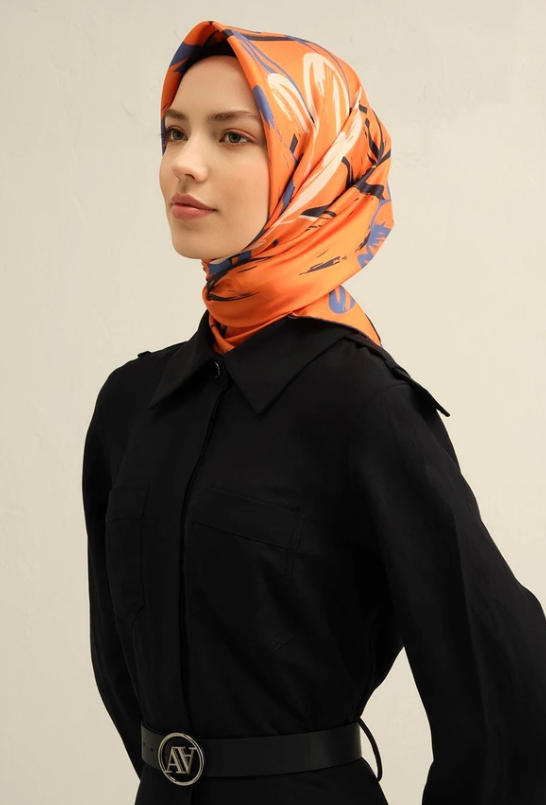Armine Sura İpek Eşarp 9322-38 Turuncu Karışık Desen 