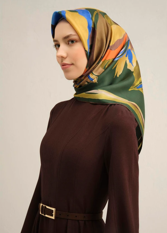 Armine Sura İpek Eşarp 9340-54 Yeşil Karışık Desen 
