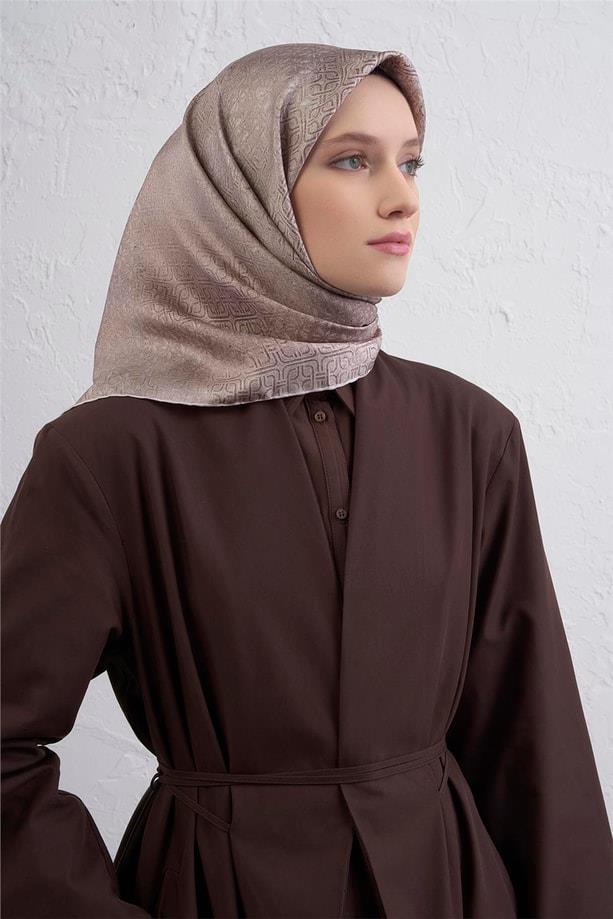 Armine Sura Saf İpek Eşarp 9437 - 06 Krem Karışık Desen