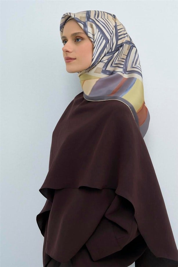 Armine Sura Saf İpek Eşarp 9534 - 04 Gri Sarı Turuncu Soyut  Desen