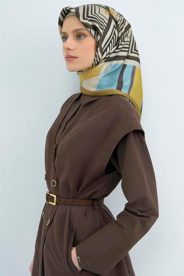 Armine Sura Saf İpek Eşarp 9534 - 81 Yağ Yeşili Haki Mavi Soyut  Desen
