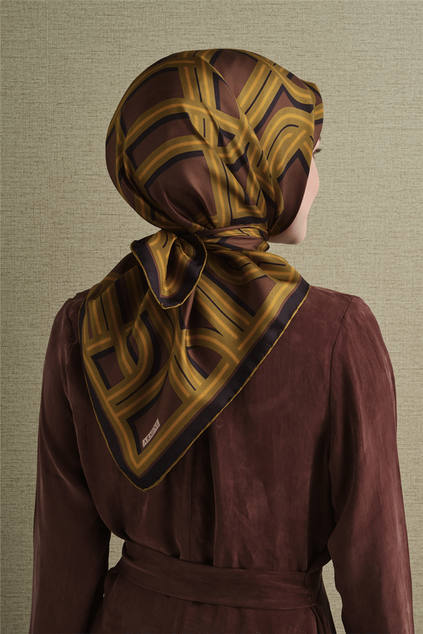 Armine Sura Saf İpek Eşarp 9614 55 Yeşil Kahverengi Geometrik Desen 
