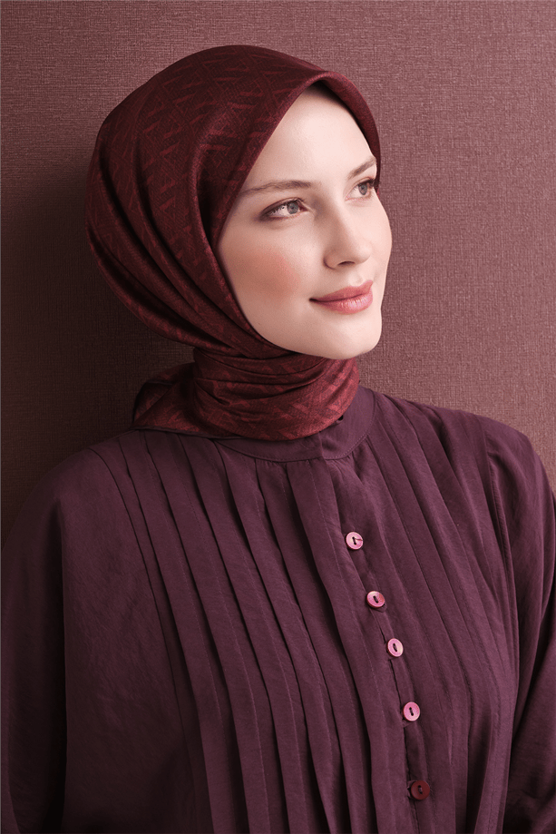 Armine Sura Saf İpek Eşarp 9625 33 Bordo Slogan Desen 