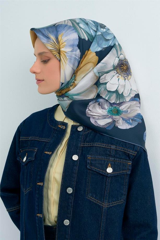 Armine Tivil Saf İpek Eşarp 9503 - 82 Lacivert Çiçek Desen