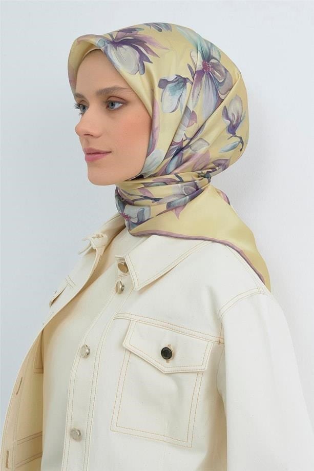 Armine Tivil Saf İpek Eşarp 9524 - 50 Sarı - Lila Çiçek Desen