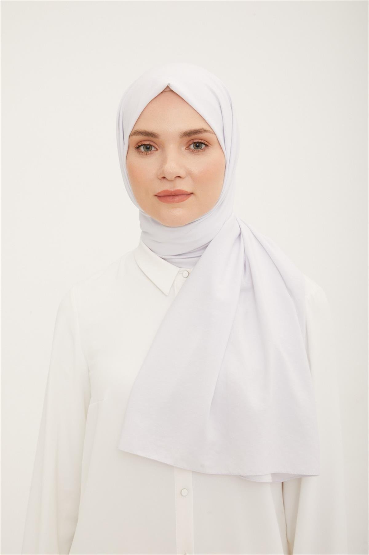 Armine Beyaz Pamuklu Cazz Şal Şıklığı