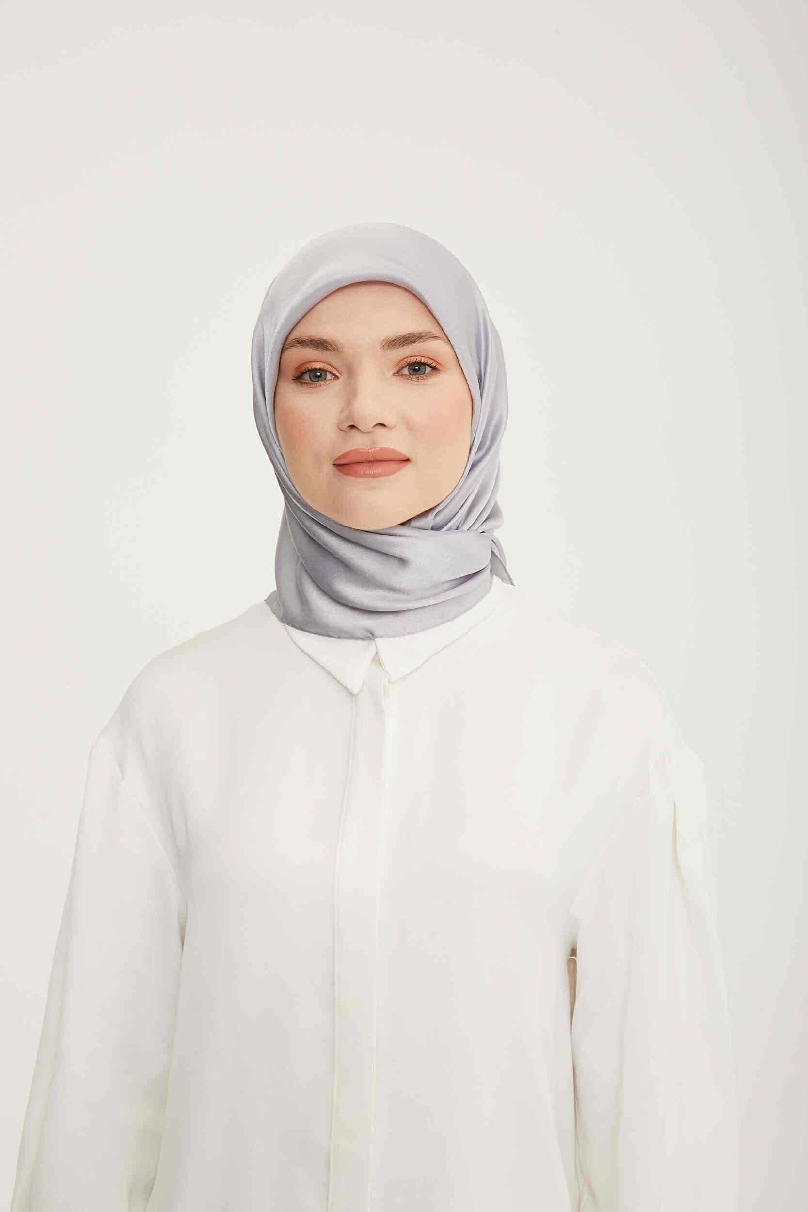 Armine Parlak Şifon Gümüş Eşarp Özel Trend Koleksiyonu
