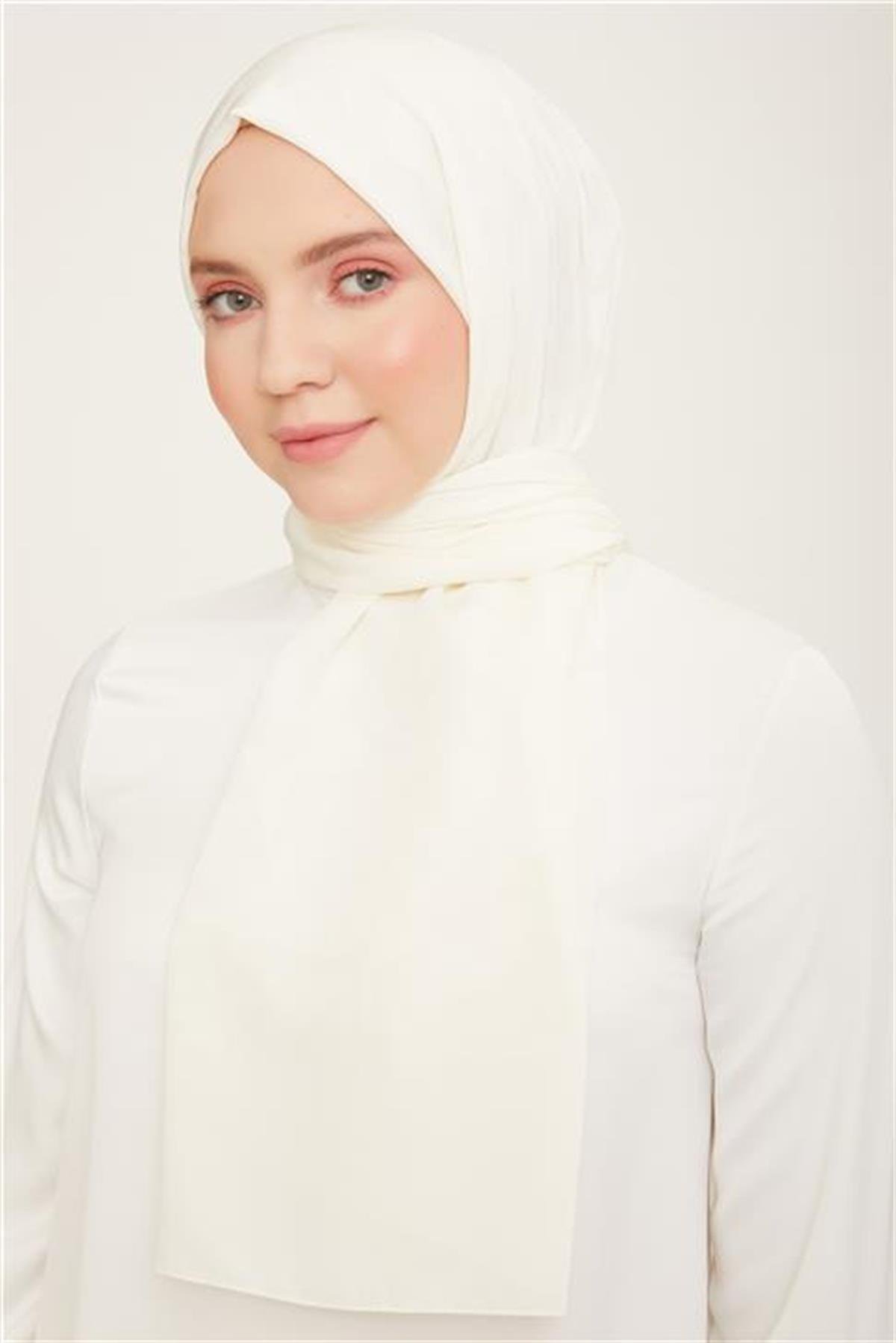 Şık Beyaz Desenli Armine Capri Şal Elegance Collection