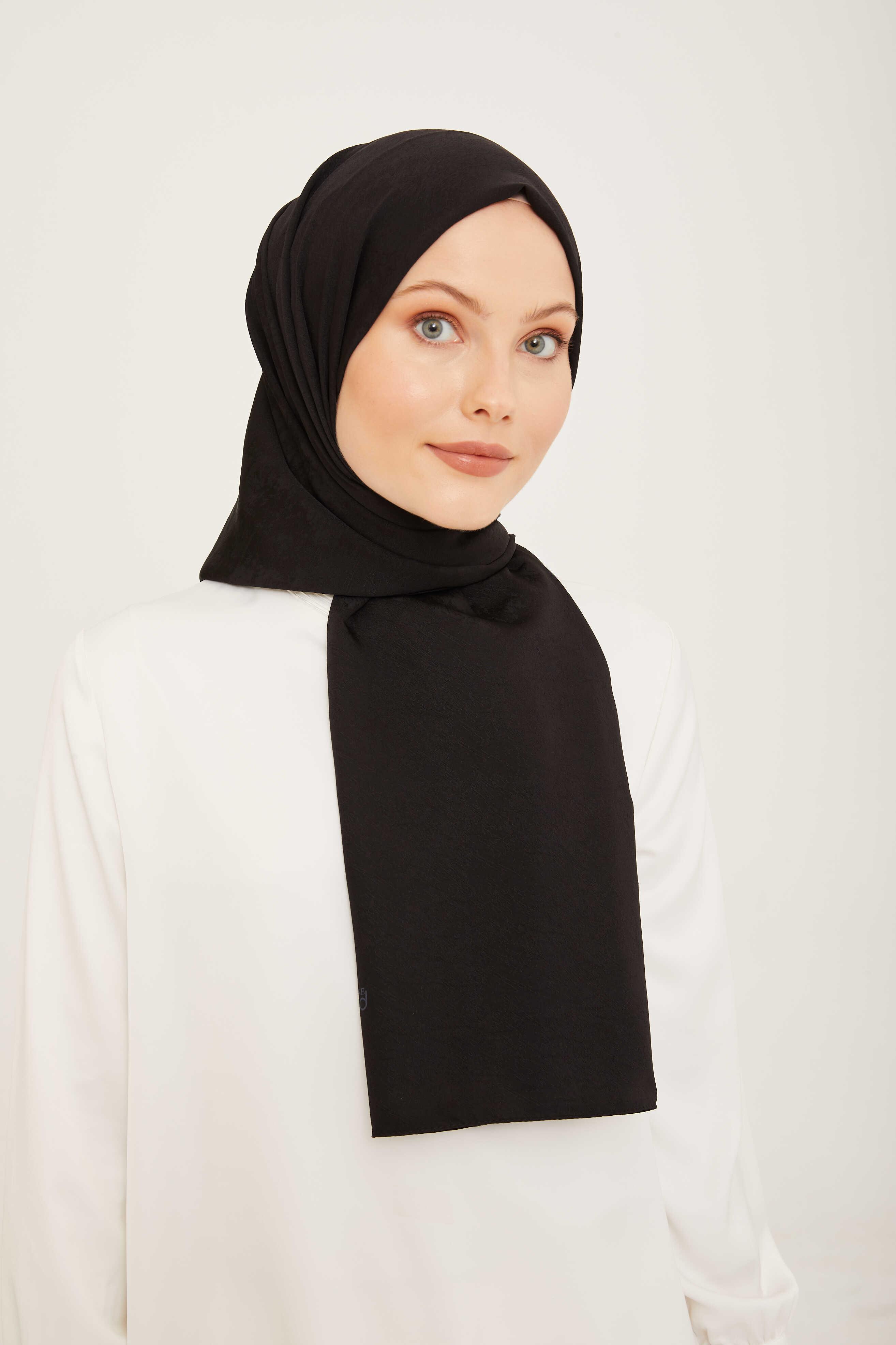 Armine Trend Kapri Siyah Minimalist Şal