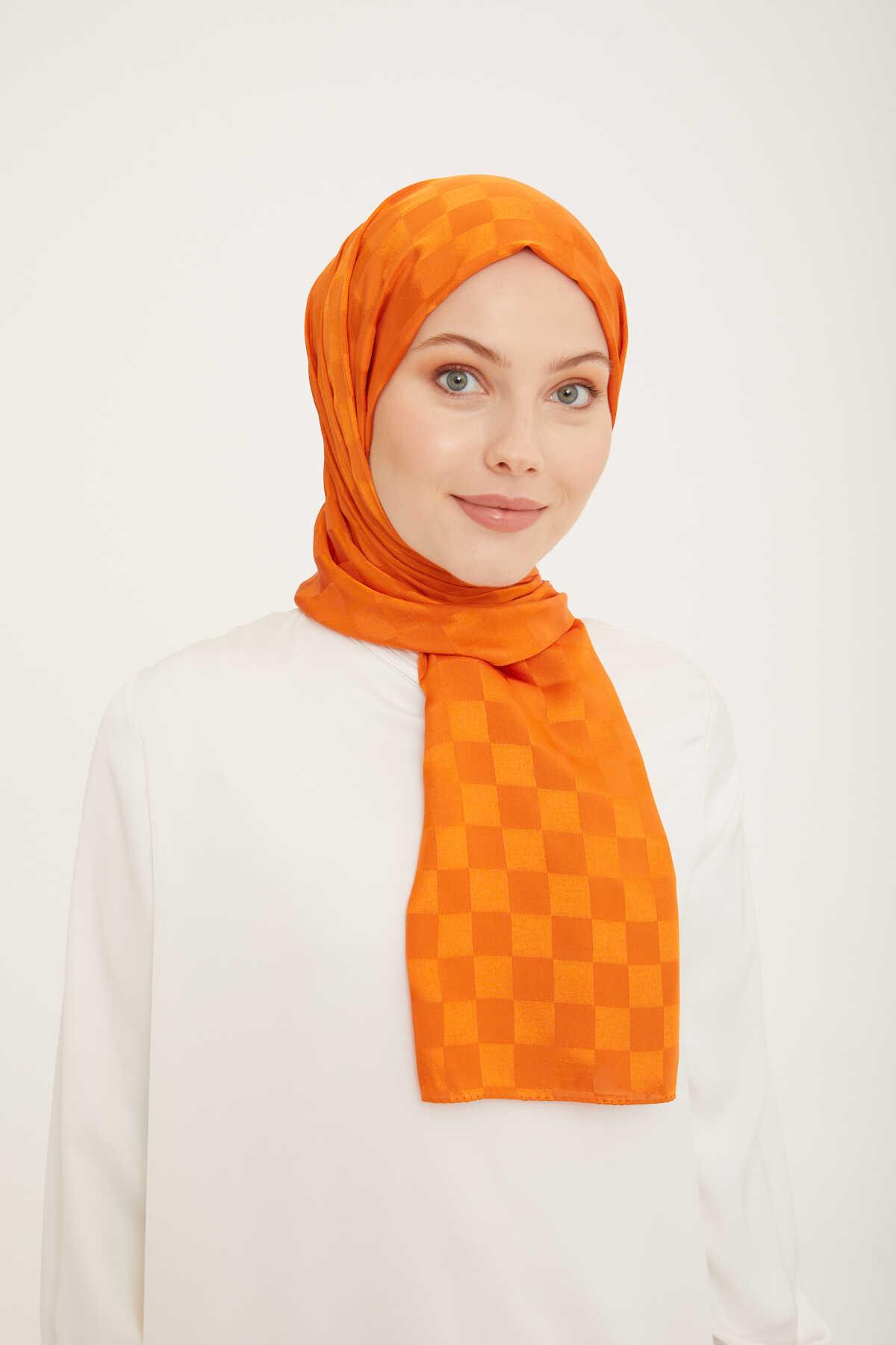 Armine Moda Jakar Turuncu Kareli Elmas Desen Şal